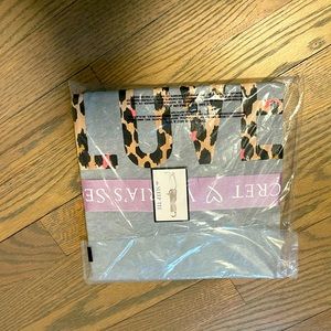 Victoria Secret sleep tee size M